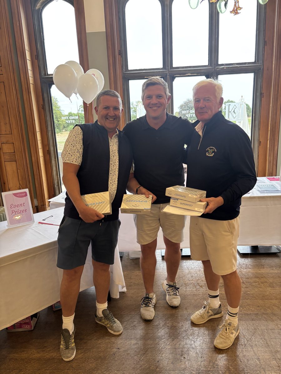 Prize-giving in the evening of the golf day